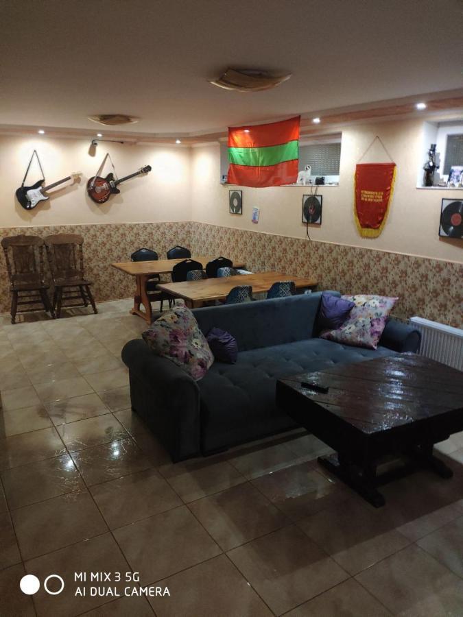 Like Home Hostel Tiraspol Dış mekan fotoğraf