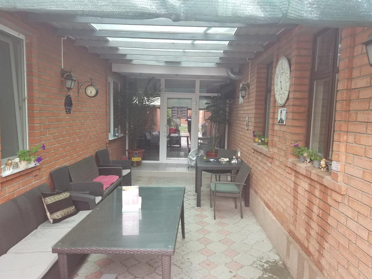 Like Home Hostel Tiraspol Dış mekan fotoğraf